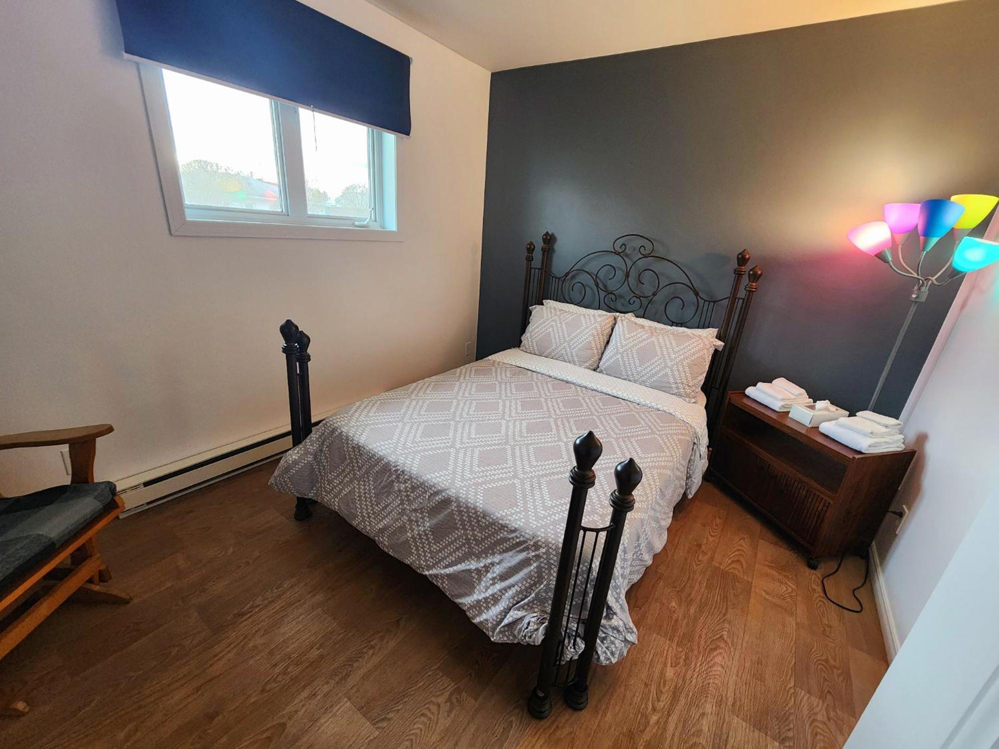 Maison St-Raymond Duplex Matane Exterior photo